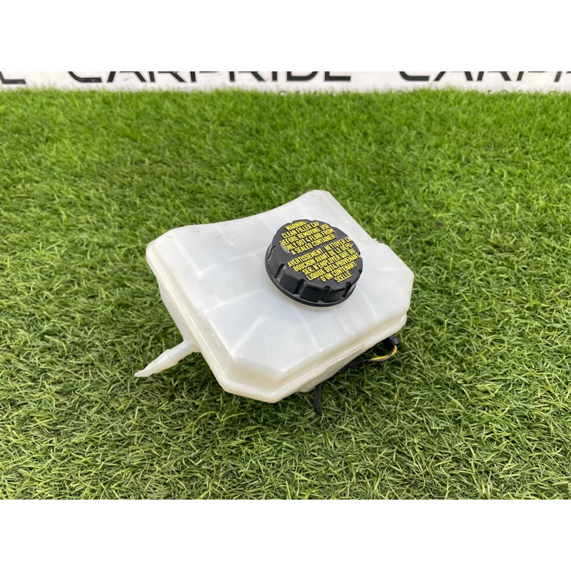 Бачок гальмівної рідини (гальмівна система) Audi A5 F5 2019 2.0 TFSI 8W0611301