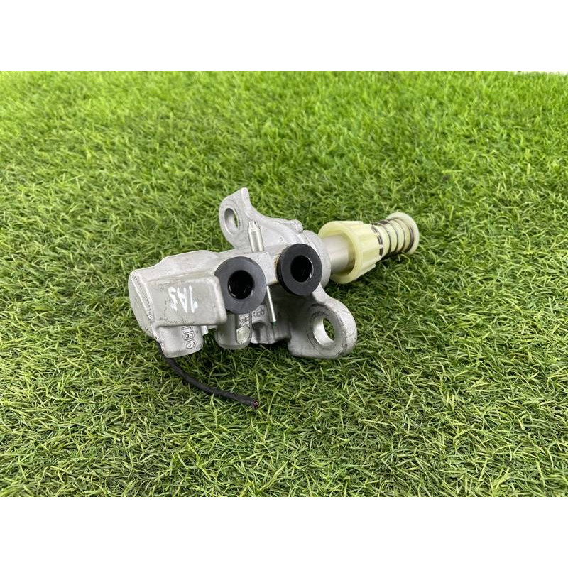 Головний гальмівний циліндр (гальмівна система) Audi A5 F5 2019 2.0 TFSI 8W0611021