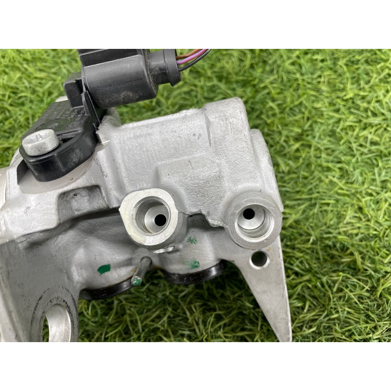 Головний гальмівний циліндр (гальмівна система) Audi A5 F5 2019 2.0 TFSI 8W0611021