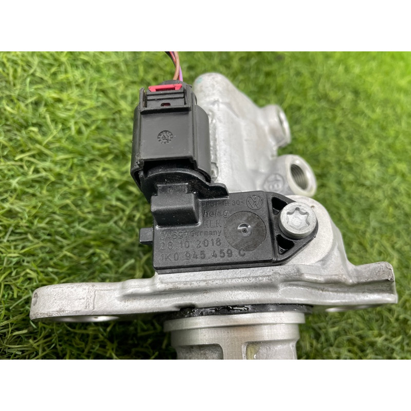 Головний гальмівний циліндр (гальмівна система) Audi A5 F5 2019 2.0 TFSI 8W0611021