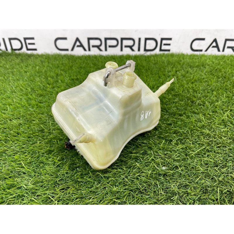 Бачок тормозной жидкости (тормозная система) AUDI A8 D4 2011 4,2 8K0611301A