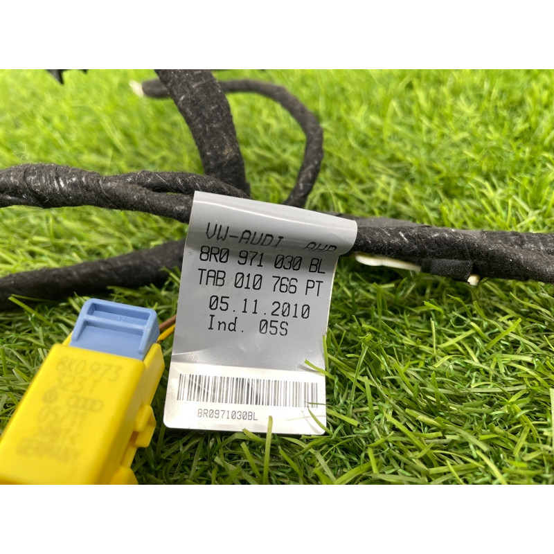 Проводка дверная (электрика) Audi Q5 8R 2012 3.2 CALB 8R0971030BN