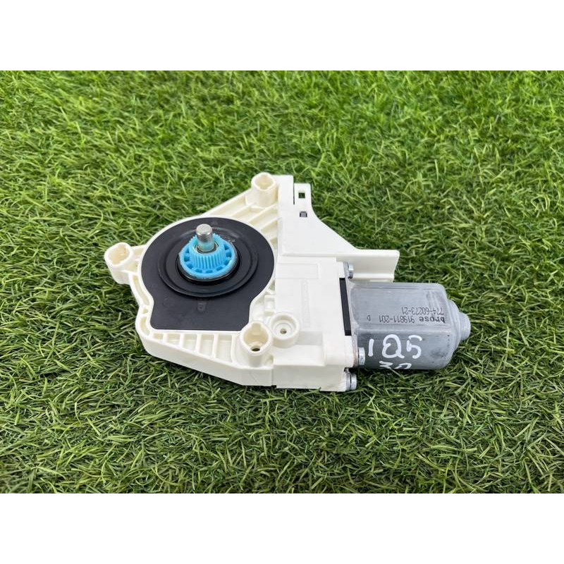 Мотор стеклоподъемника (электрика) Audi Q5 8R 2012 3.2 CALB 8K0959812A