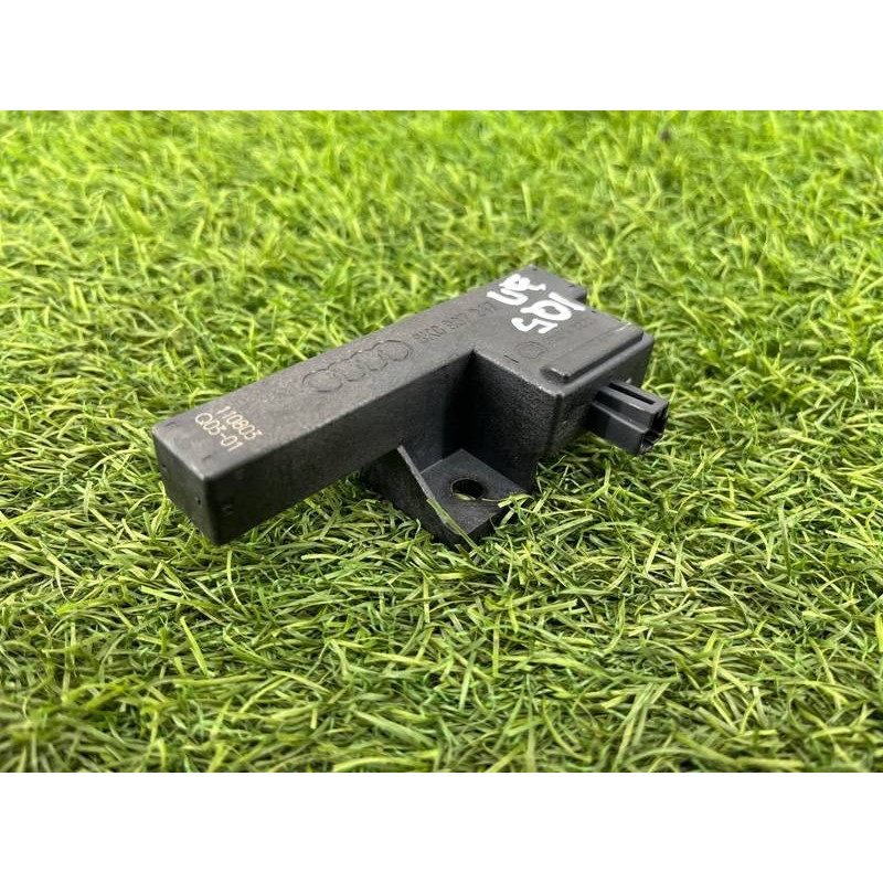 Антенна бесключевого доступа (электрика) Audi Q5 8R 2012 3.2 CALB 8k0907247