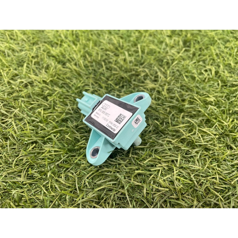 Датчик удара (электрика / датчики) Audi Q5 8R 2012 3.2 CALB 8K0955557C