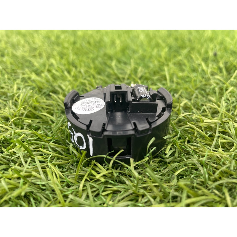 Динамик (электрика) Audi Q5 8R 2012 3.2 CALB 8R0035399B