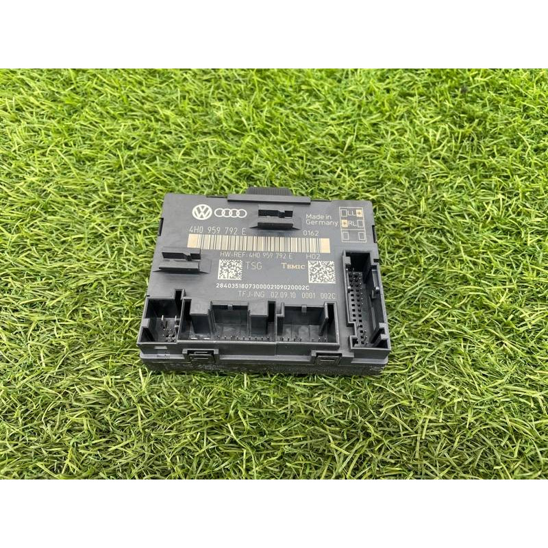 Блок управления дверьми (электрика / блок управления) AUDI A8 D4 2011 4,2 4H0959792E