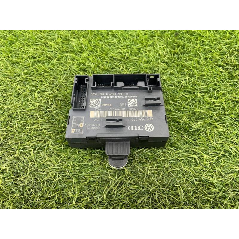 Блок управления дверьми (электрика / блок управления) AUDI A8 D4 2011 4,2 4H0959792E