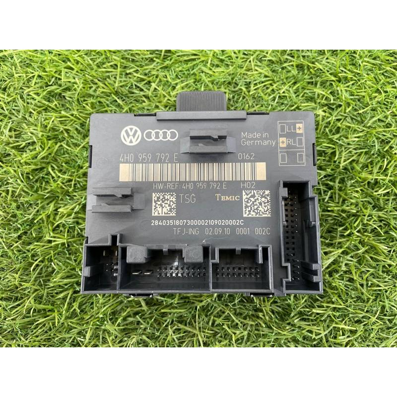Блок управления дверьми (электрика / блок управления) AUDI A8 D4 2011 4,2 4H0959792E