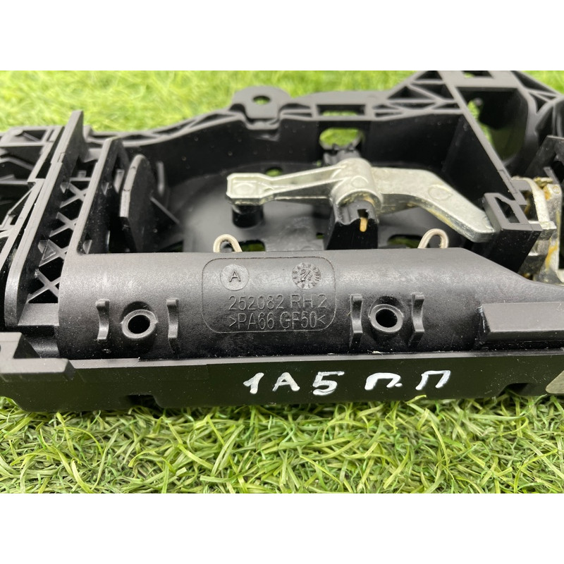 Кронштейн ручки дверей (кузов і елементи) Audi A5 F5 2019 2.0 TFSI 8W0837812A
