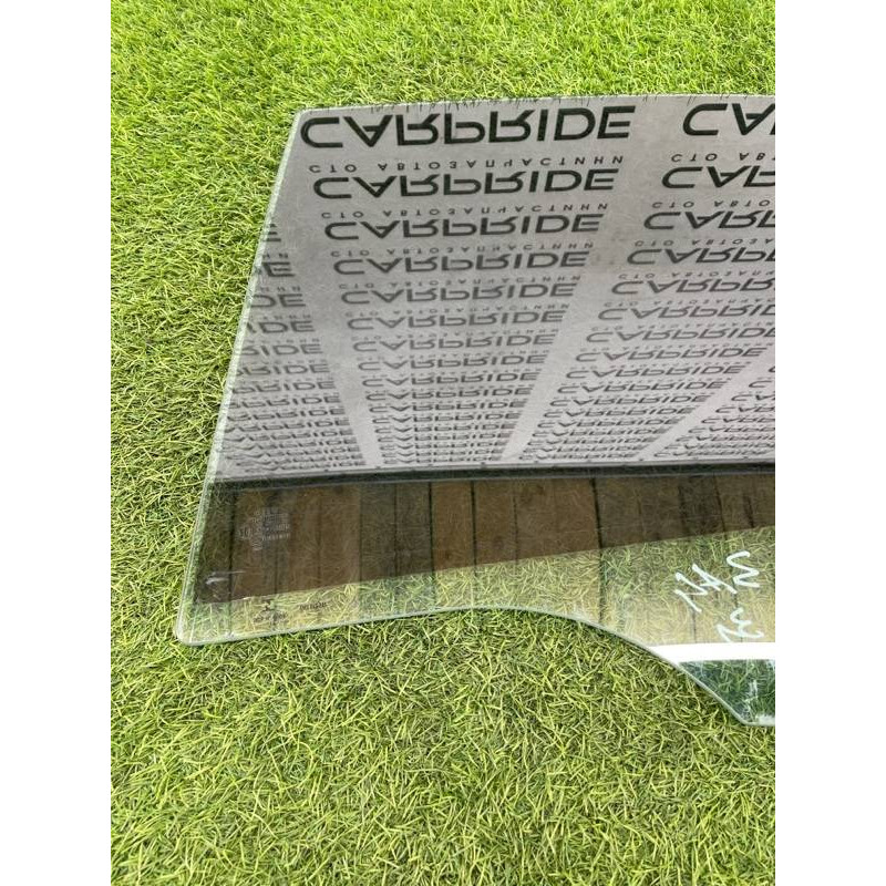 Стекло (кузов и элементы) AUDI A4 B9 2017 2.0L 8W5845205