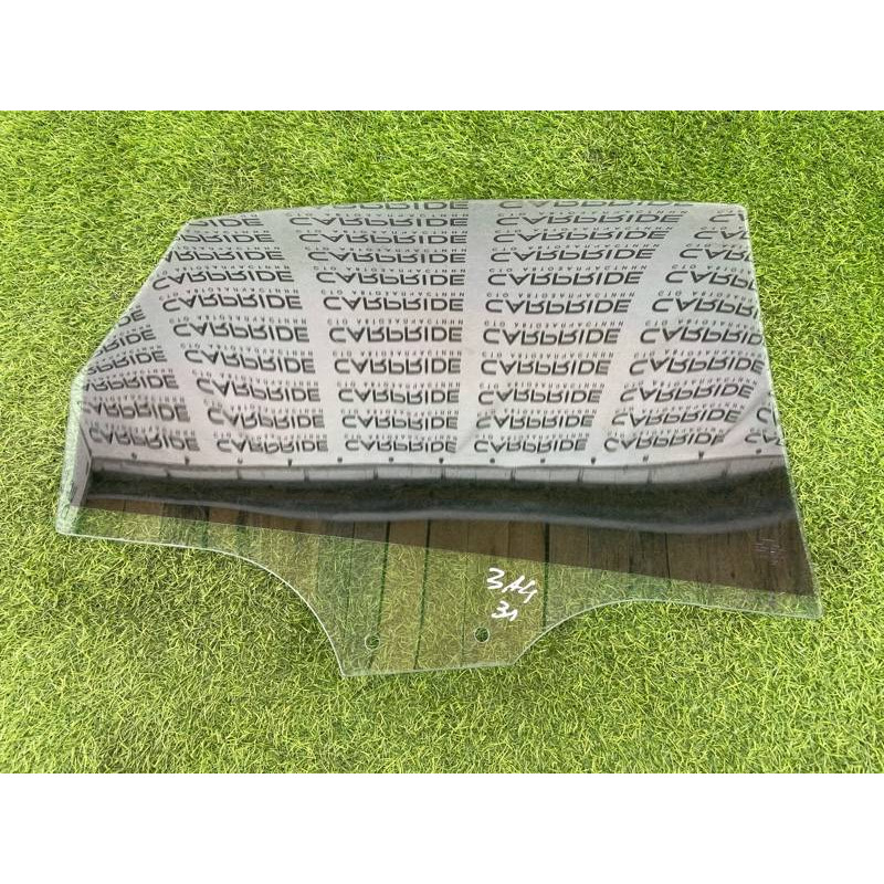 Стекло (кузов и элементы) AUDI A4 B9 2017 2.0L 8W5845205