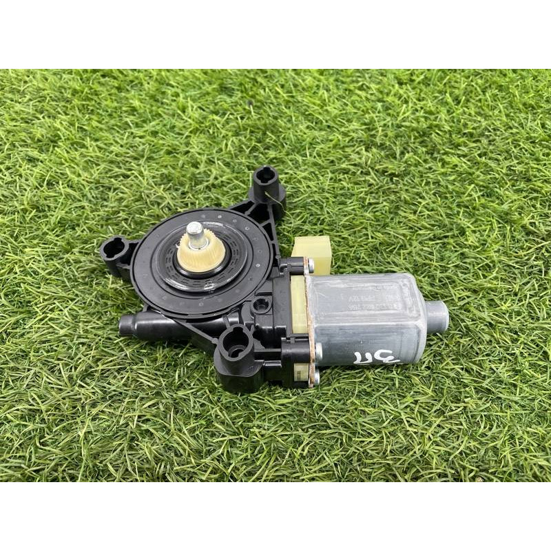 Мотор склопідйомника (електрика) Audi A5 F5 2019 2.0 TFSI 8W0959802