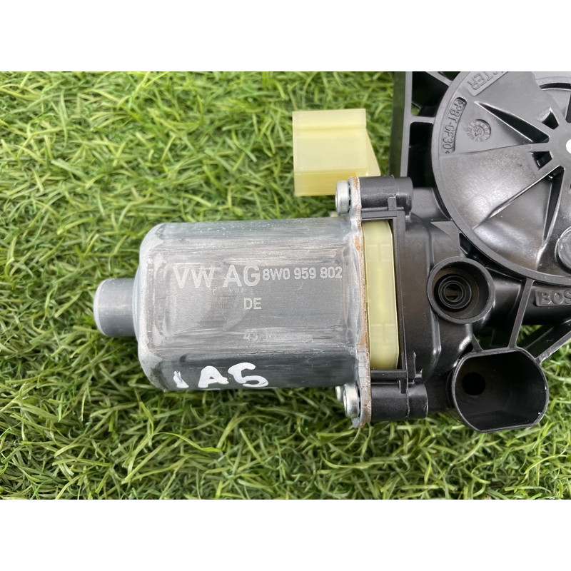 Мотор склопідйомника (електрика) Audi A5 F5 2019 2.0 TFSI 8W0959802