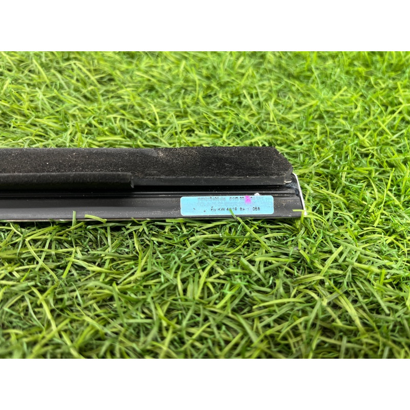 Молдинг стекла (кузов и элементы) Audi A5 F5 2019 2.0 TFSI 8W88537642ZZ