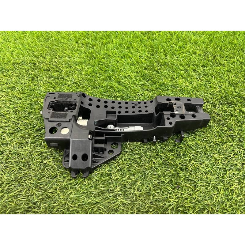 Кронштейн ручки двери (кузов и элементы) AUDI A8 D4 2011 4,2 4h0837886