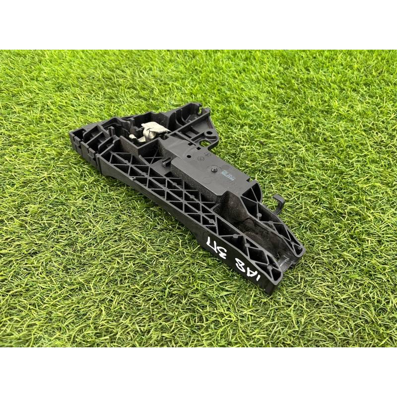 Кронштейн ручки двери (кузов и элементы) AUDI A8 D4 2011 4,2 4h0837886