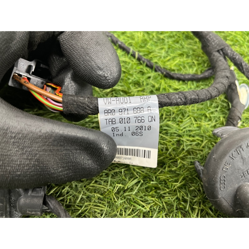 Проводка дверная (электрика) Audi Q5 8R 2012 3.2 CALB 8R0971688A