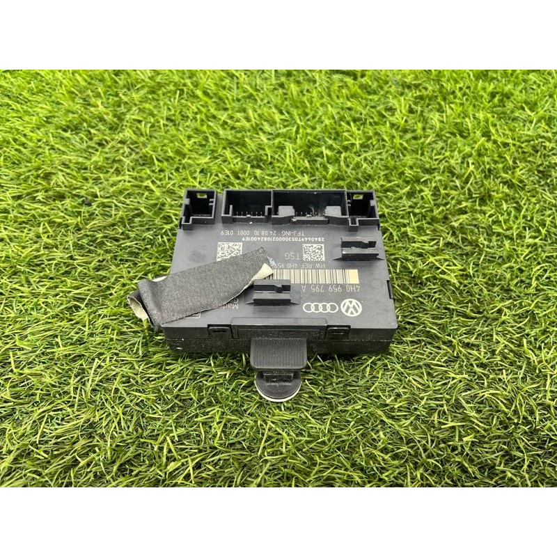 Блок управления дверьми (электрика / блок управления) AUDI A8 D4 2011 4,2 4H0959795A