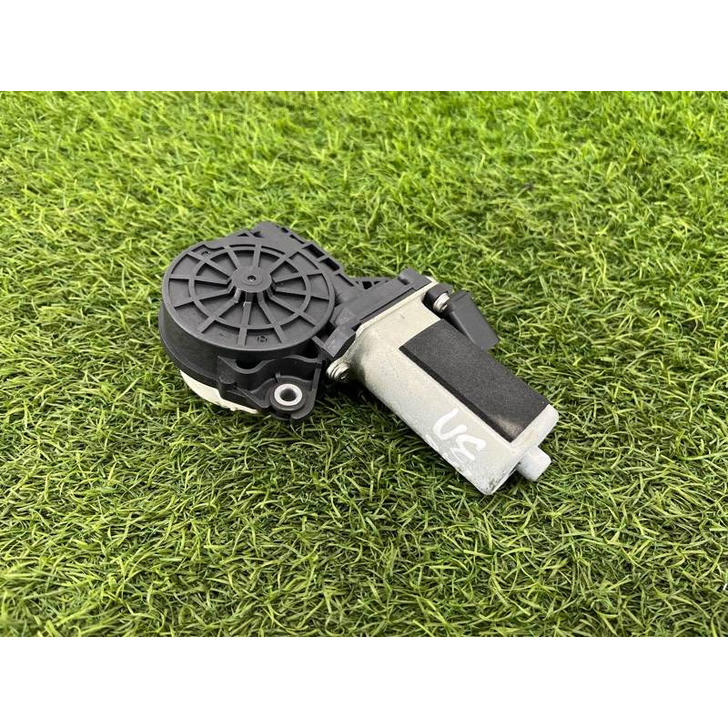 Мотор замка двери (электрика) AUDI A8 D4 2011 4,2 4F0837060