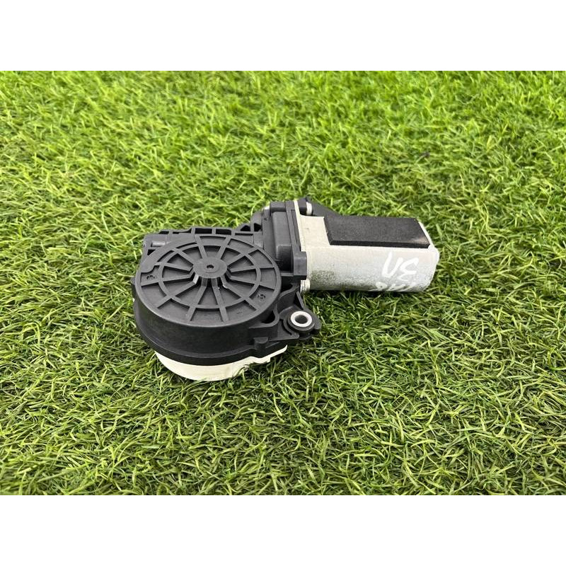 Мотор замка двери (электрика) AUDI A8 D4 2011 4,2 4F0837060