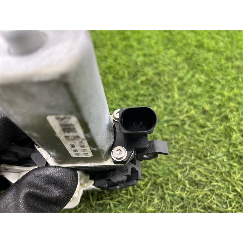 Мотор замка двери (электрика) AUDI A8 D4 2011 4,2 4F0837060