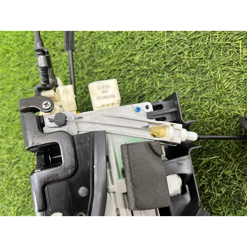 Замок двери (кузов и элементы) AUDI A8 D4 2011 4,2 4H1837016F