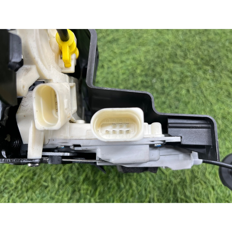 Замок двери (кузов и элементы) AUDI A8 D4 2011 4,2 4H1837016F