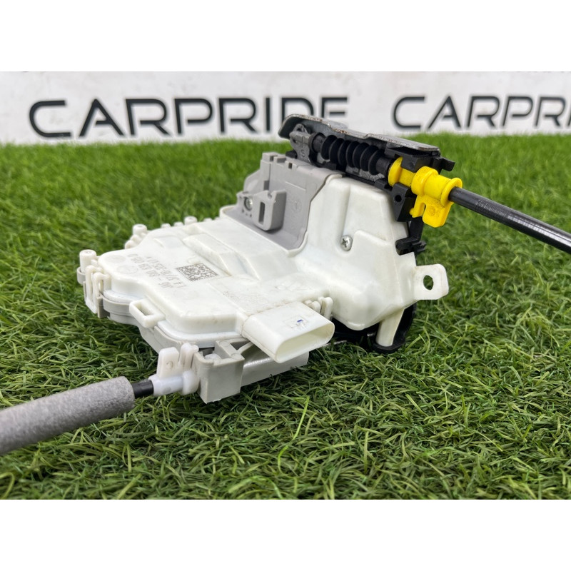 Замок двери (кузов и элементы) AUDI A4 B9 2017 2.0L 8X0839015D