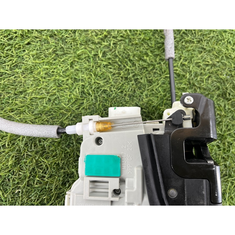 Замок двери (кузов и элементы) AUDI A4 B9 2017 2.0L 8X0839015D