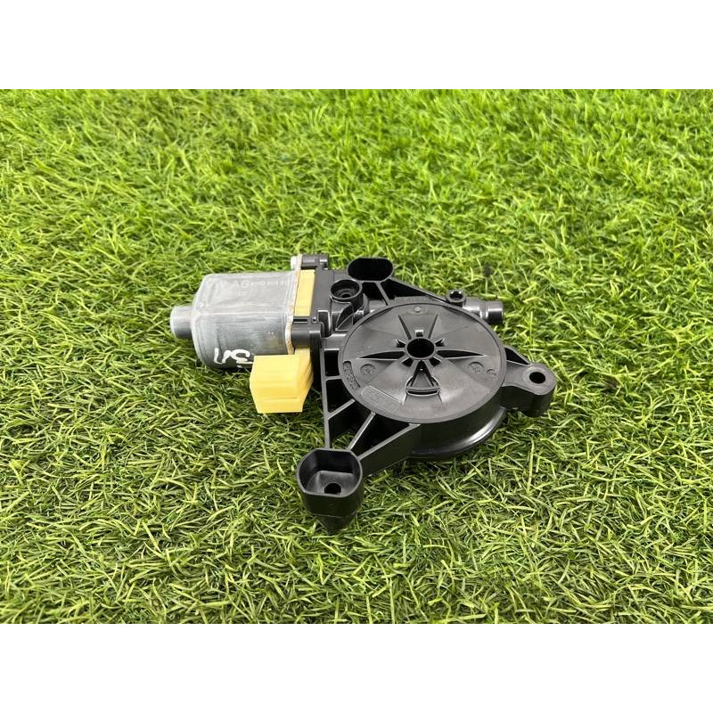 Мотор стеклоподъемника (электрика) AUDI A4 B9 2017 2.0L 8W0959811