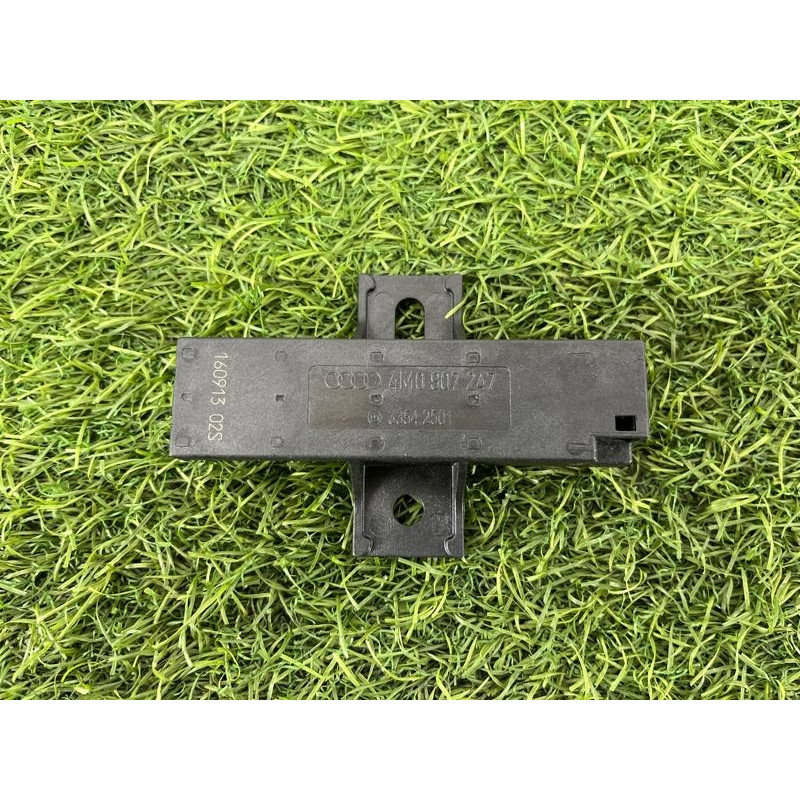 Антенна бесключевого доступа (электрика) AUDI A4 B9 2017 2.0L 4M0907247