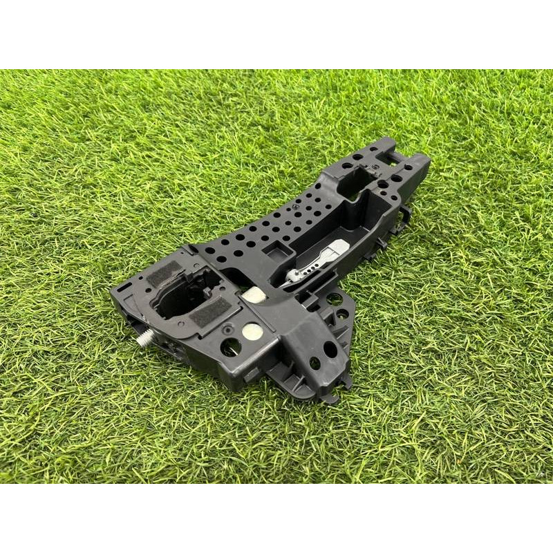 Кронштейн ручки двери (кузов и элементы) AUDI A8 D4 2011 4,2 4H0837886