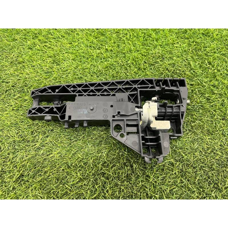 Кронштейн ручки двери (кузов и элементы) AUDI A8 D4 2011 4,2 4H0837886