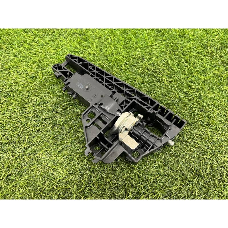 Кронштейн ручки двери (кузов и элементы) AUDI A8 D4 2011 4,2 4H0837886