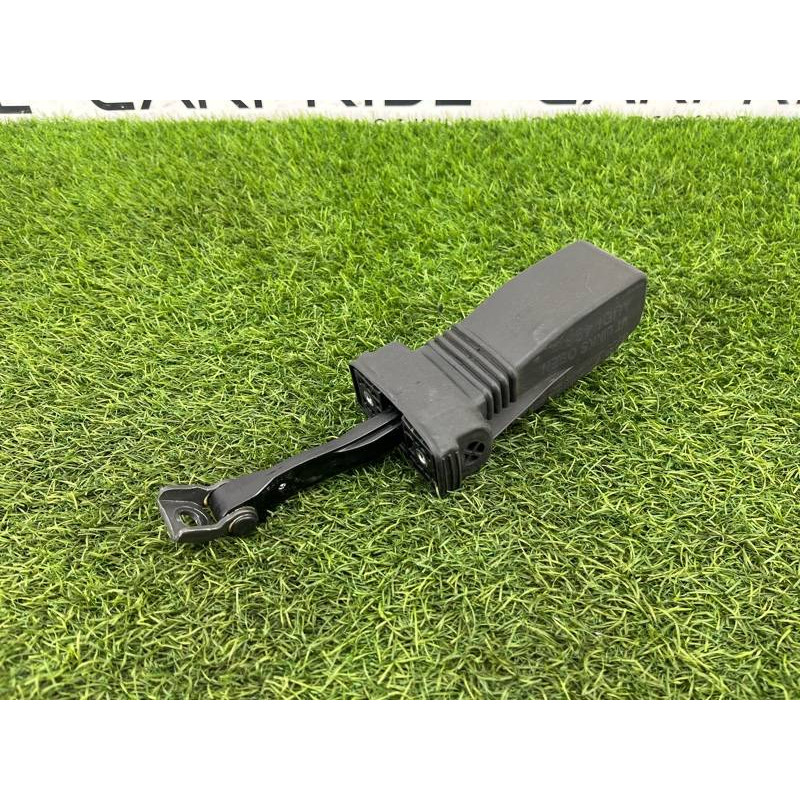 Ограничитель двери (кузов и элементы) Audi A5 F5 2019 2.0 TFSI 8W8837249