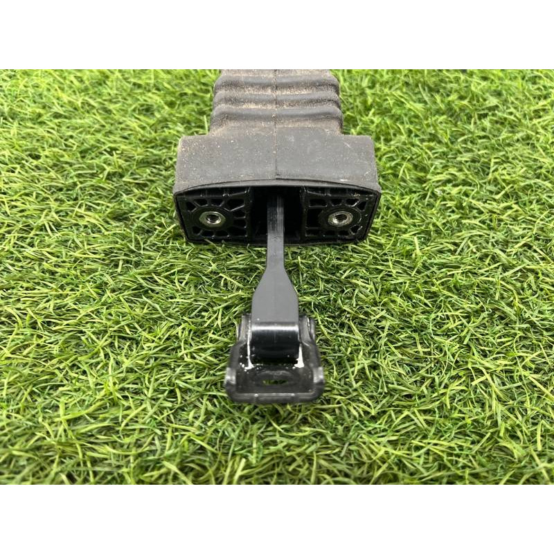 Ограничитель двери (кузов и элементы) Audi Q5 8R 2012 3.2 CALB 8R0839249E