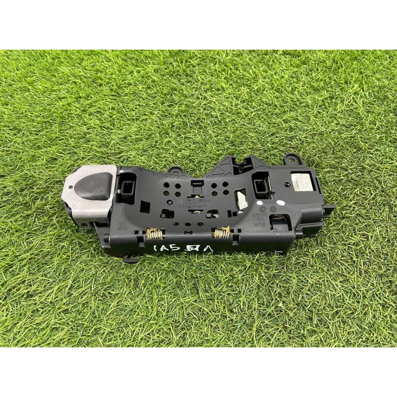 Кронштейн ручки двери (кузов и элементы) Audi A5 F5 2019 2.0 TFSI 8W1837811A