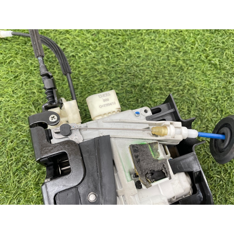 Замок двери (кузов и элементы) AUDI A8 D4 2011 4,2 4H0839016D