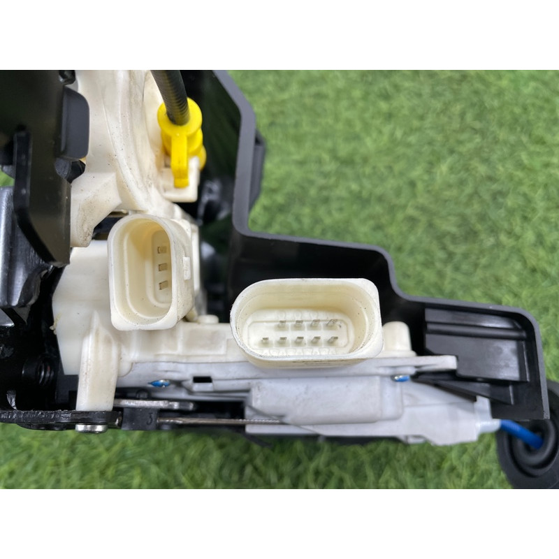 Замок двери (кузов и элементы) AUDI A8 D4 2011 4,2 4H0839016D