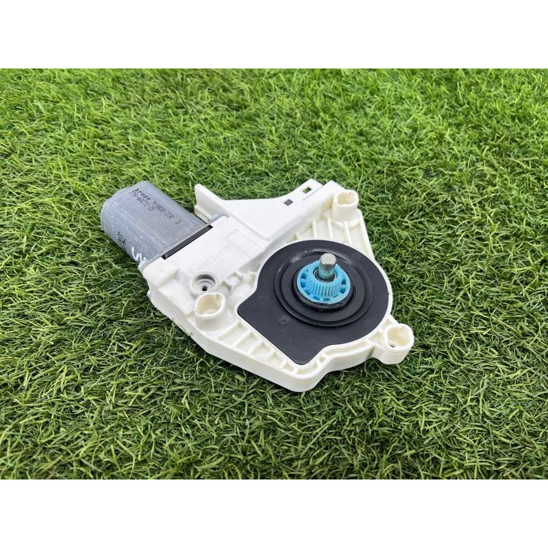 Мотор стеклоподъемника (электрика) Audi Q5 8R 2012 3.2 CALB 8K0959801B