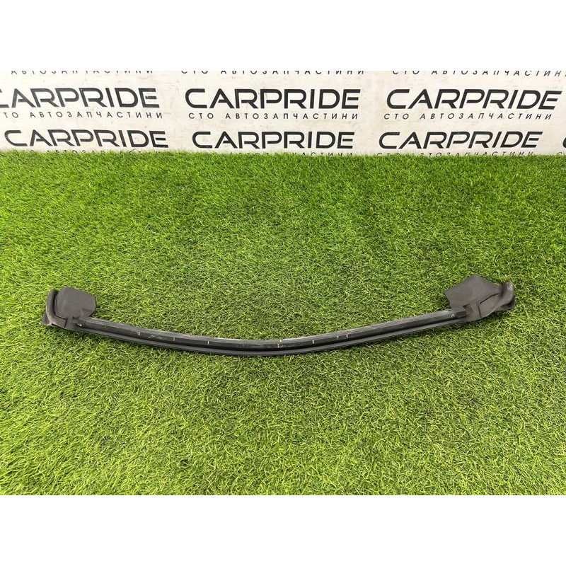 Уплотнитель стекла двери (кузов и элементы) Audi A5 F5 2019 2.0 TFSI 8W8839479