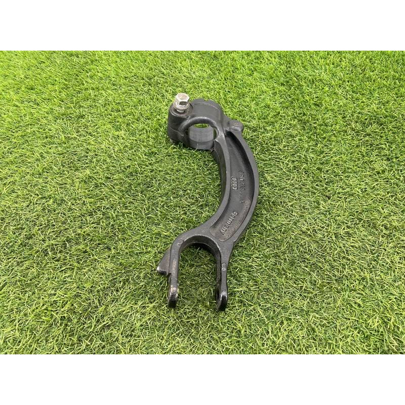 Вилка амортизатора (подвеска) AUDI A8 D4 2011 4,2 8R0413038B