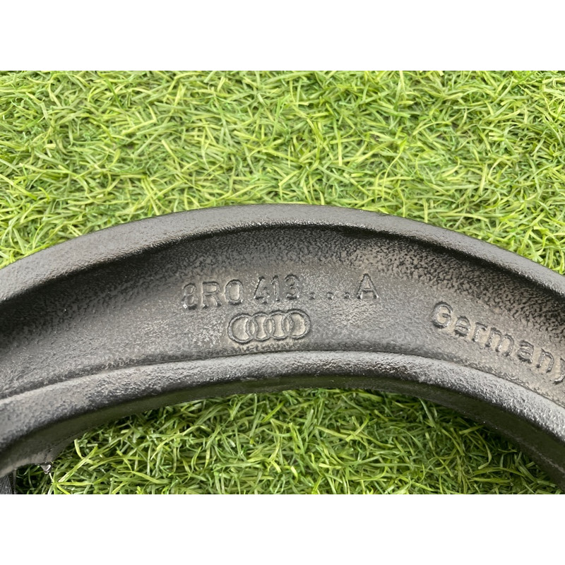 Вилка амортизатора (подвеска) AUDI A8 D4 2011 4,2 8R0413038B