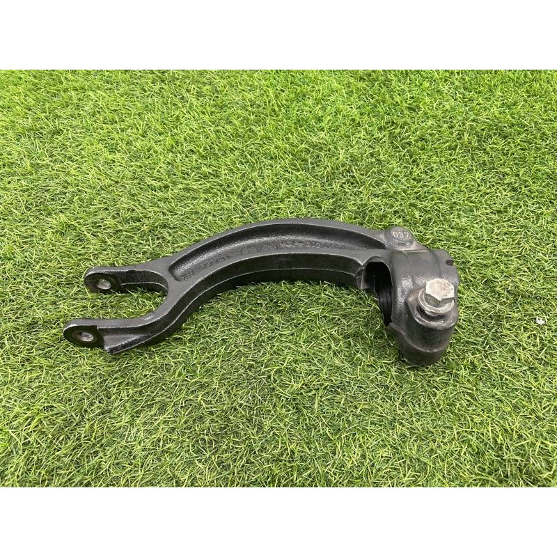 Вилка амортизатора (подвеска) AUDI A8 D4 2011 4,2 8R0413037B