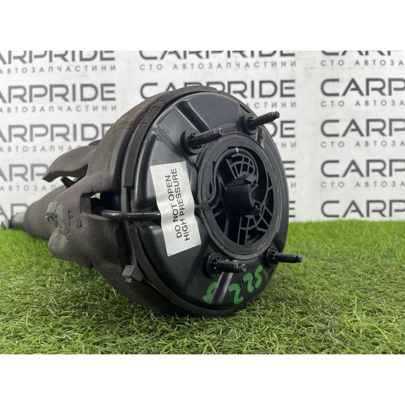 Амортизатор (подвеска) AUDI A8 D4 2011 4,2 4H0616002M