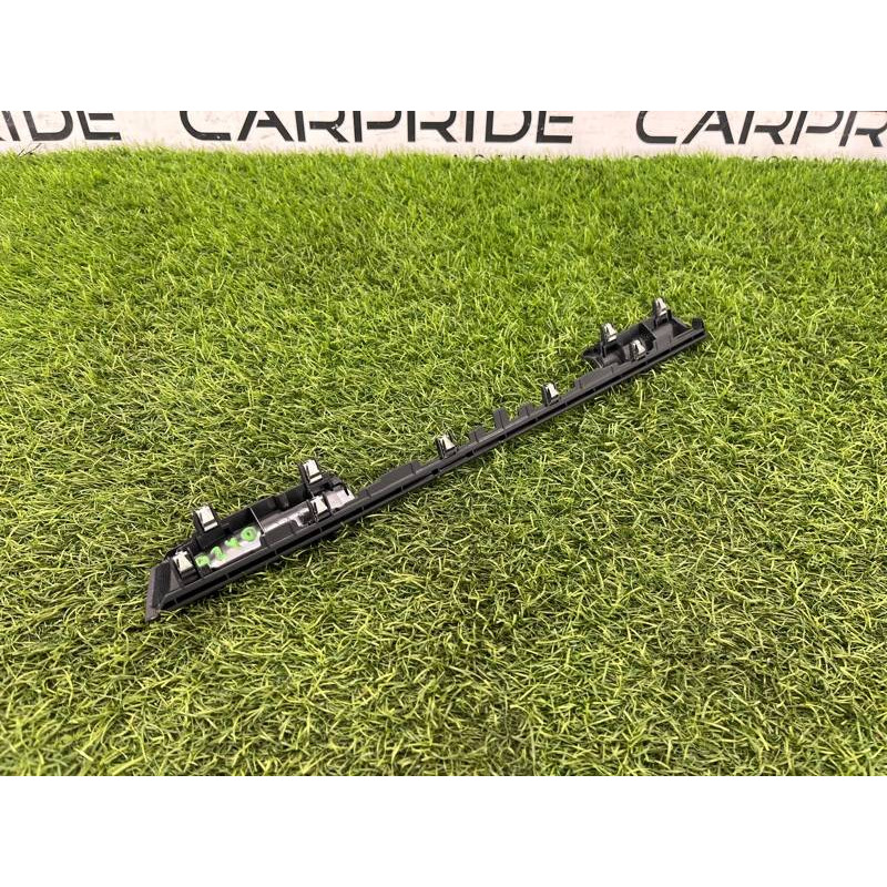 Накладка торпеды (салон) AUDI A4 B9 2017 2.0L 8W1857304A6PS