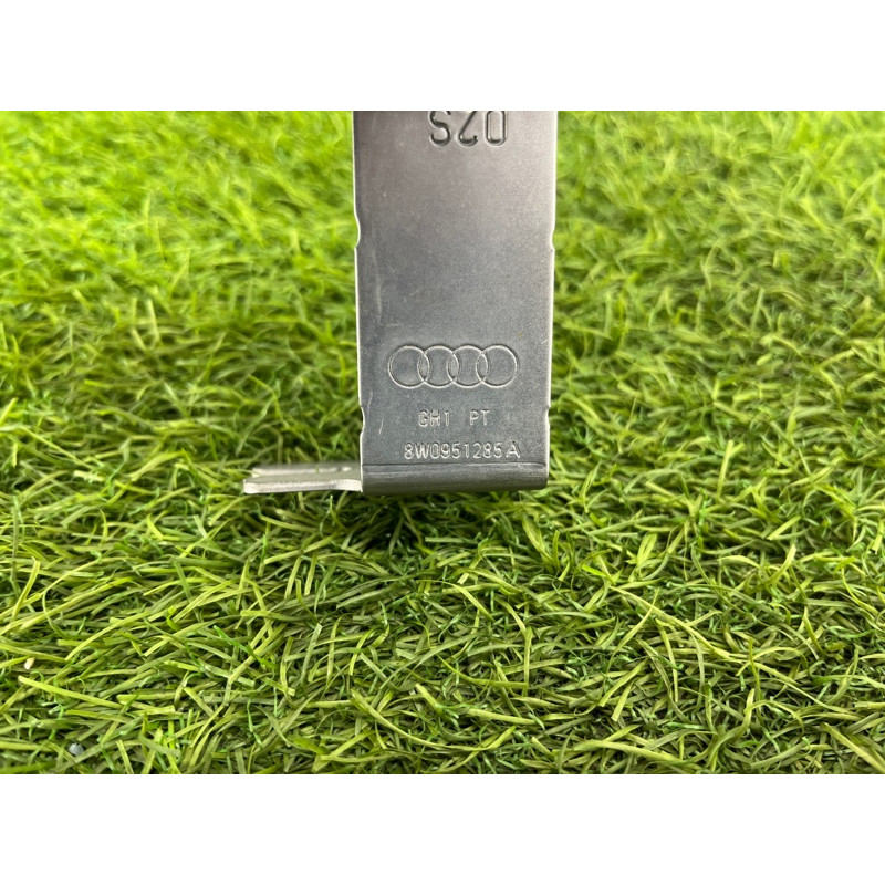 Сирена сигнализации (электрика) AUDI A4 B9 2017 2.0L 5Q0951605A