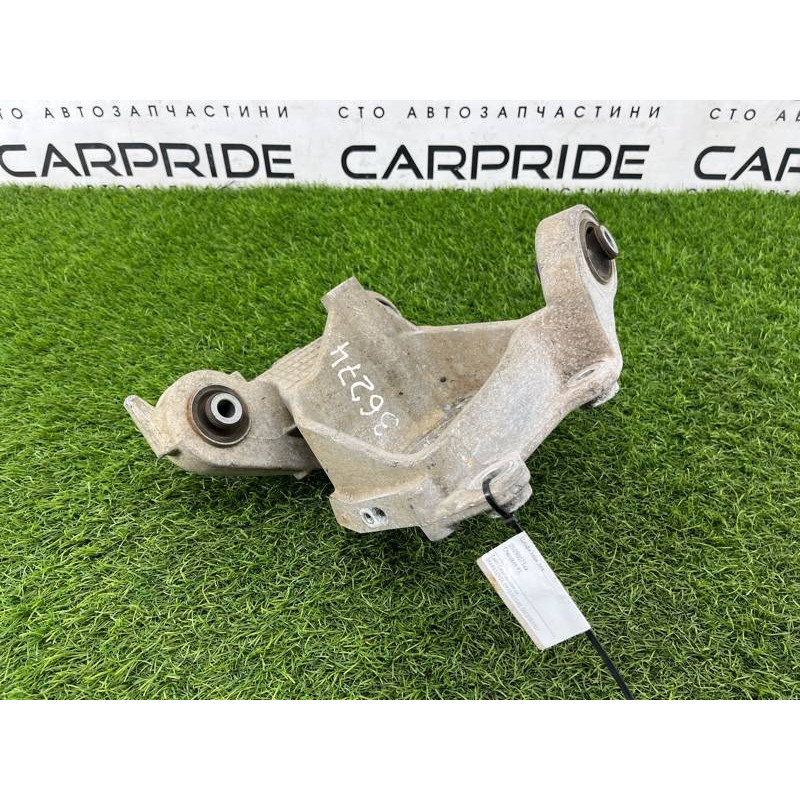 Цапфа подвески (подвеска) Jeep Cherokee KL 05090073aa