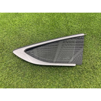 Форточка кузова